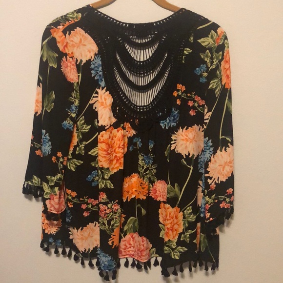 Jackets & Blazers - Floral printed vintage style kimono